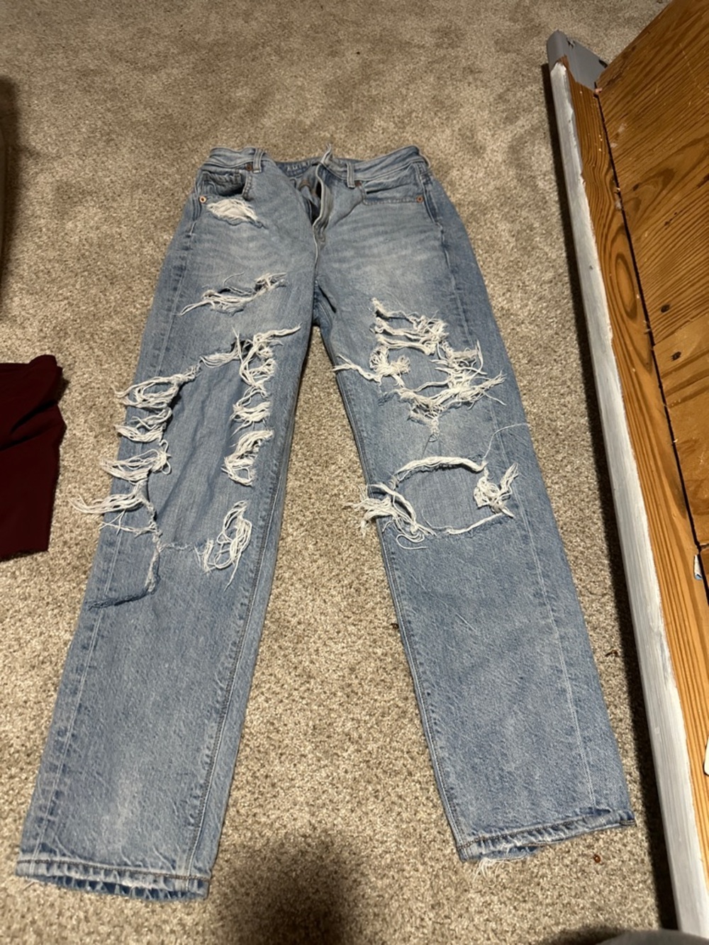 American Eagle Outfitters Light Blue Distressed Mom Jeans